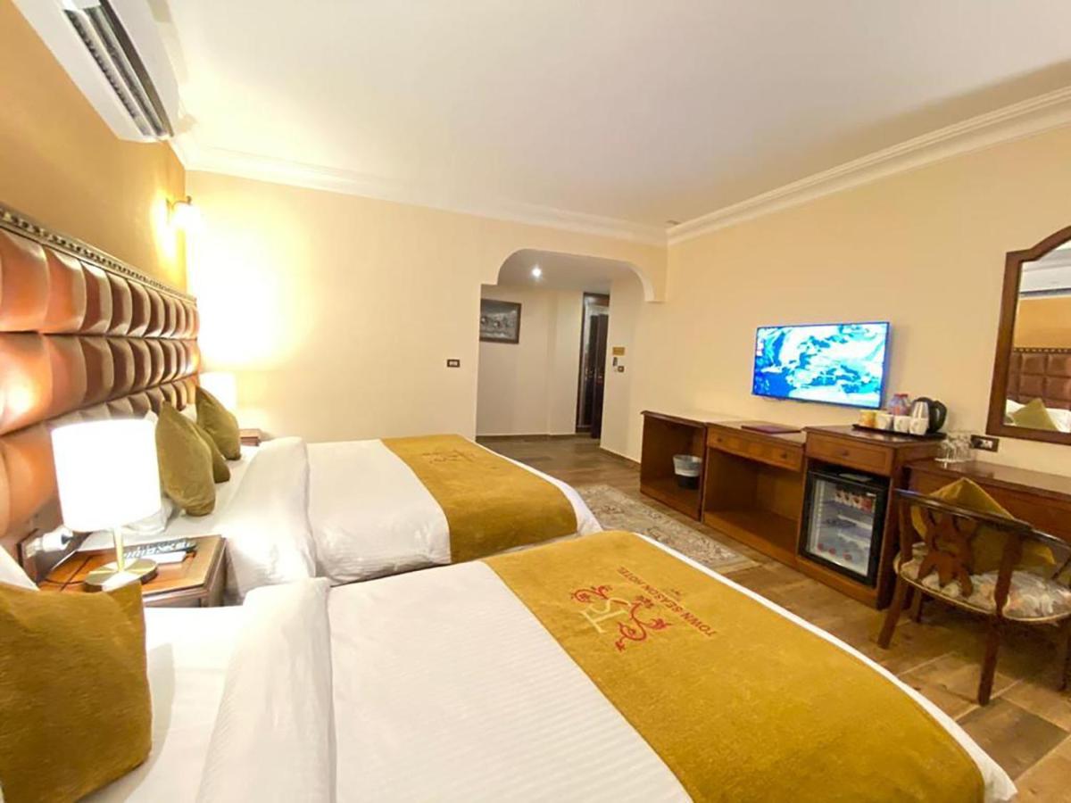Hotel Town Season 3*