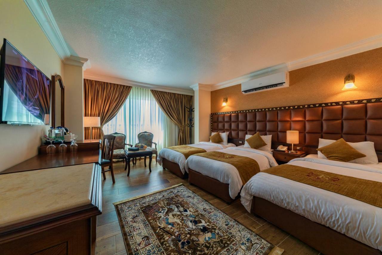 Hotel Town Season Wadi Musa
